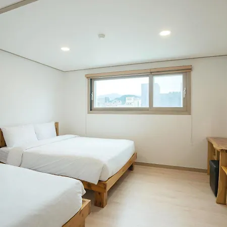J2 Family Hotel-2